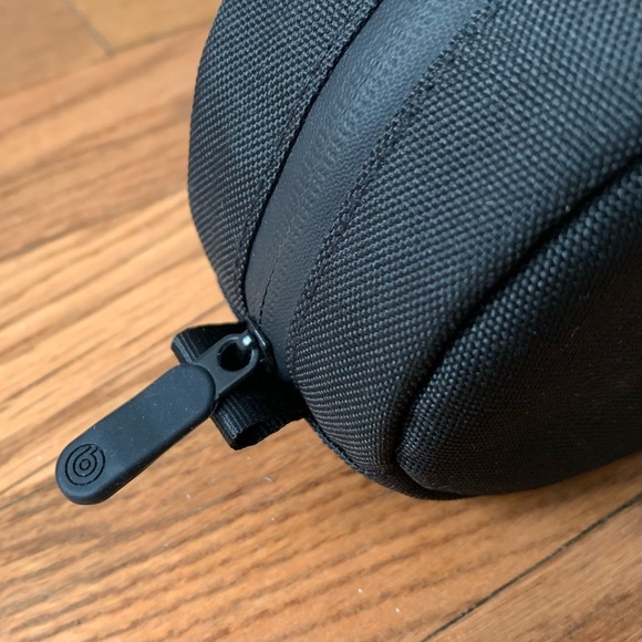 Beats By Dre Soft Case - Picture 3 of 3